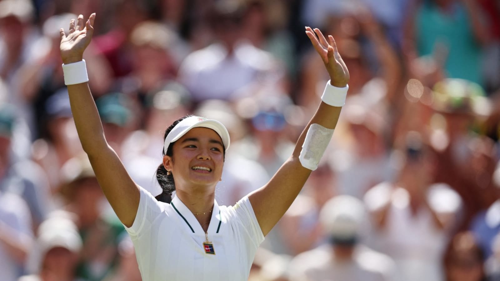 Wimbledon 2026: Alexandra Eala Knocks Out Defending Champion Iga Swiatek, Elena Rybakina Also Loses