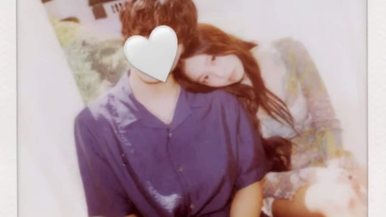 BLACKPINK's Jennie Shares Loved-Up Pic With Mystery Man. Internet Reacts