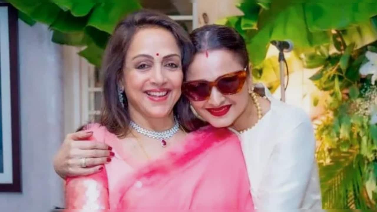 फिल्मों में आने के काफी पहले से रेखा को जानती थीं हेमा मालिनी, एक ही गुरु से सिखी डांस, बोलीं- भाग जाती थी, पकड़ना होता था मुश्किल