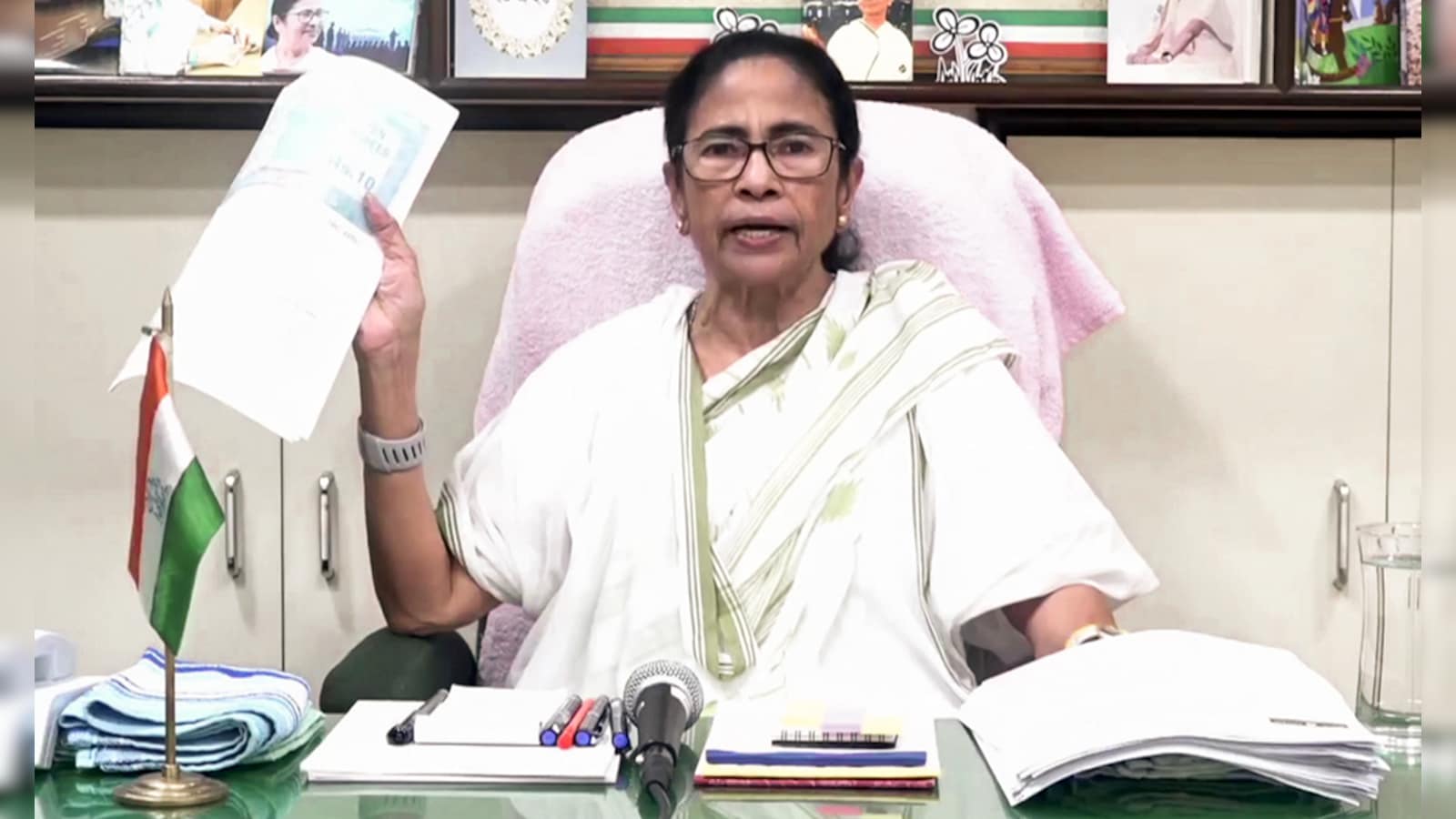 'Kill Me To Stop Me': Defiant Mamata Banerjee Calls Trinamool Rebels Traitors