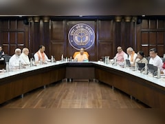 यूपी में 'मुख्यमंत्री शिक्षक कैशलेस चिकित्सा' योजना का होगा शुभारंभ, जानिए कौन होगा पात्र और कैसे मिलेगा लाभ