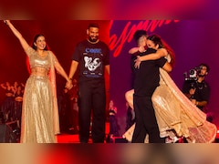 Viral Video: Jasmine Sandlas Announces Engagement To Shekhar Chaudhary At Delhi Concert
