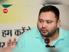 राहुल और अखिलेश सड़क पर, तेजस्वी कहां? बिहार की राजनीति में क्यों उठ रहे हैं सवाल