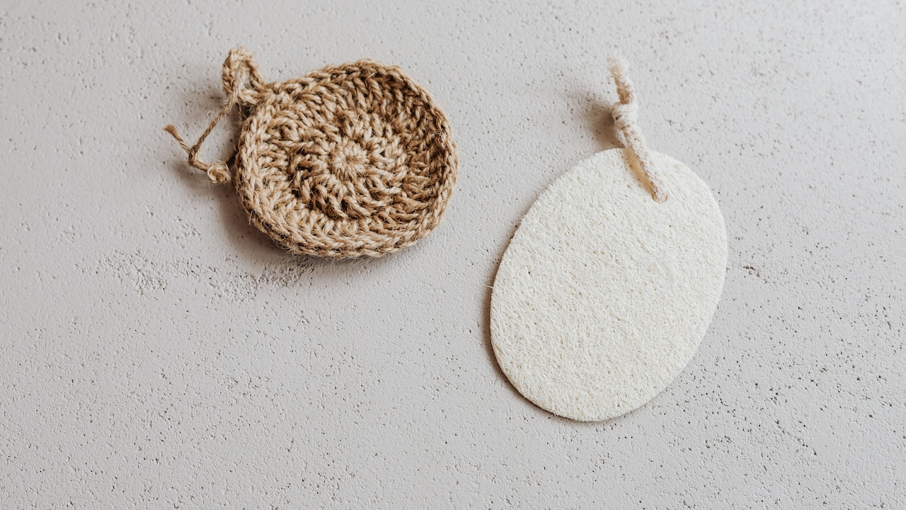 Are Silicone Body Scrubbers More Hygienic Than Mesh Loofahs?