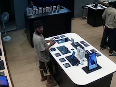 Thief Posing As Beggar Steals Rs 1.5 Lakh Phone From Karnataka Shop