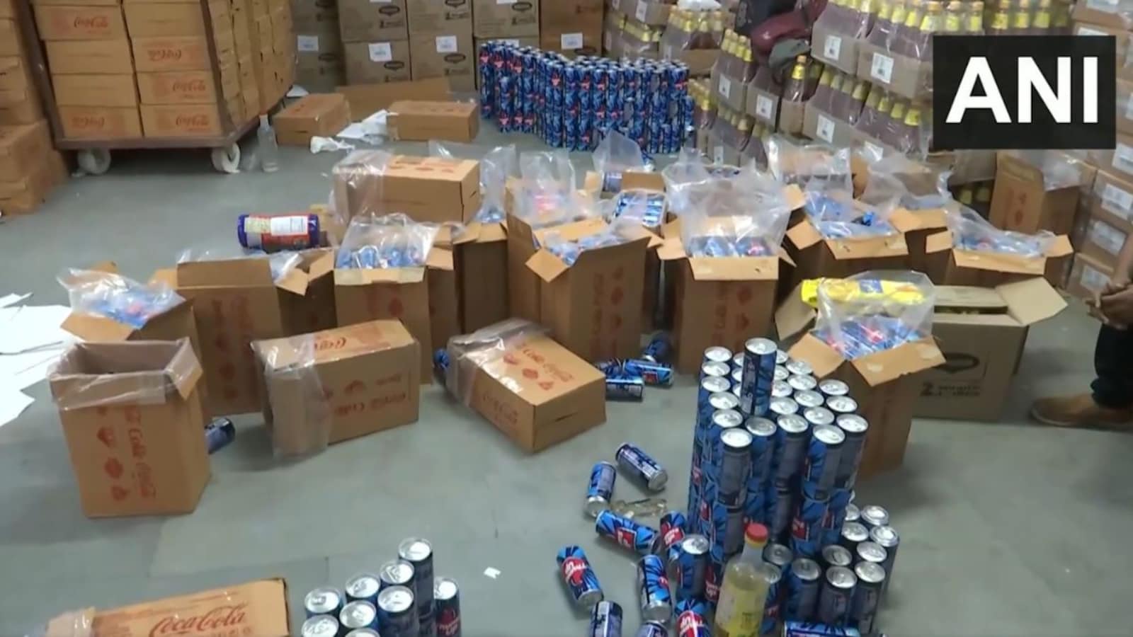 Delhi Police Bust Syndicate Repackaging Expired Food Products in Okhla
