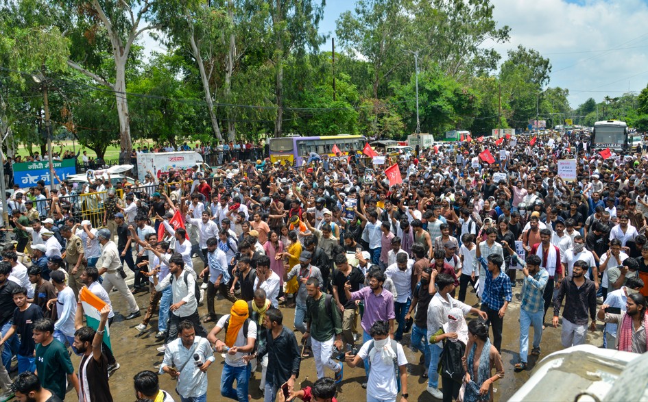 बिहार में प्रदर्शन के दौरान छात्रों पर दर्ज सभी केस होंगे वापस, सरकार का बड़ा फैसला