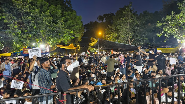 No Legal Action Against CJP Protesters In Delhi, Arrests To Be Reviewed