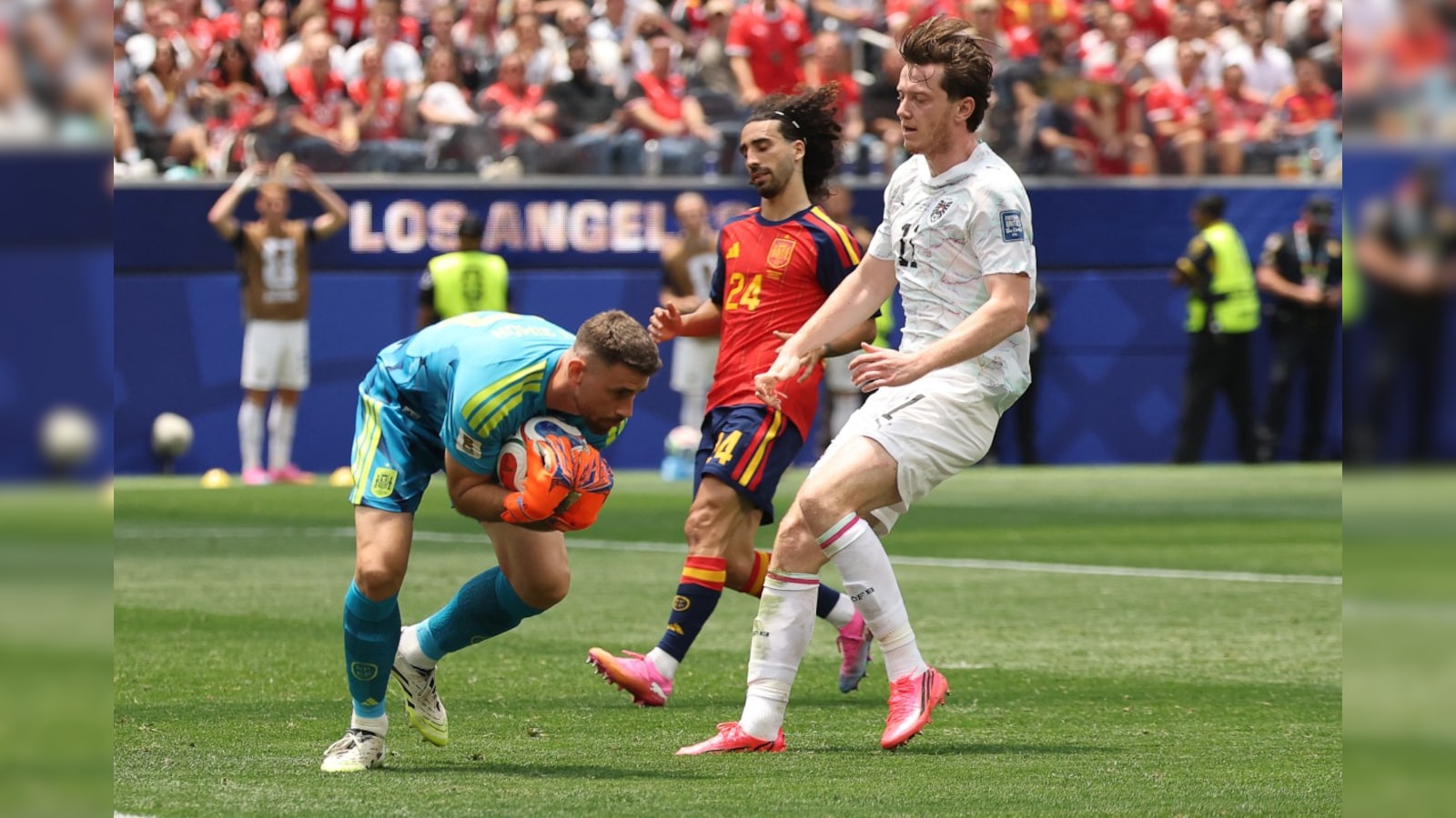 Spain Goalkeeper Unai Simon Enters Guinness World Records With Big FIFA World Cup Achievement