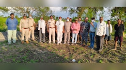 ऐसा भी होता है ! MP के शाजापुर में कुत्ते से बचने के लिए अंधाधुंध भागे 13 हिरण, कुएं में गिरने से सभी की मौत