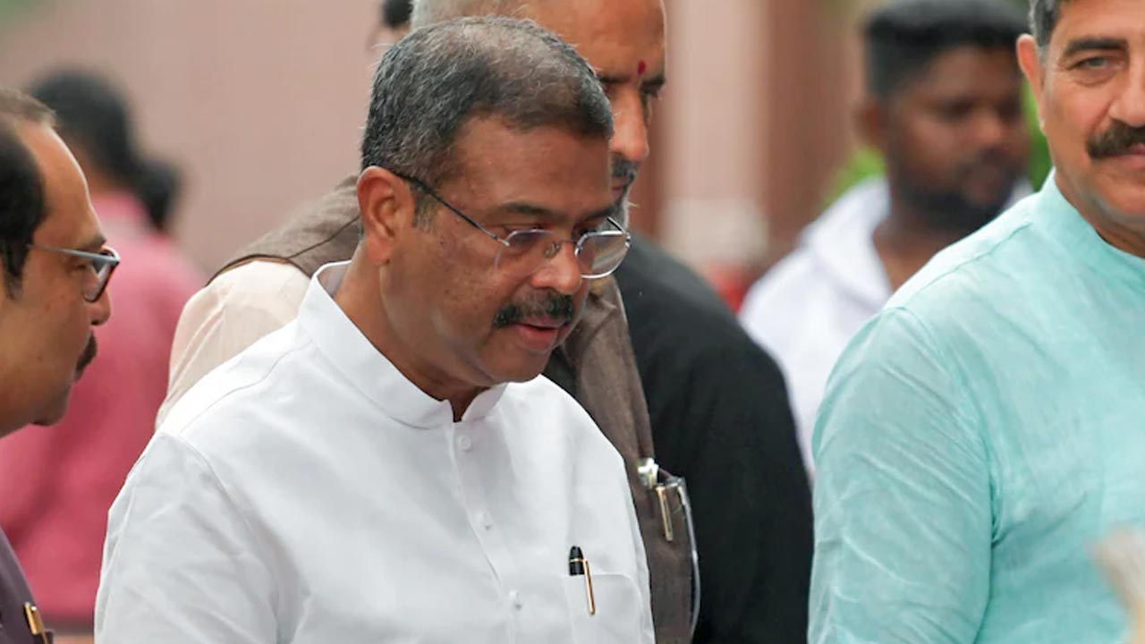 Dharmendra Pradhan's Exit Triggers Political Showdown, Opposition Senses Opportunity