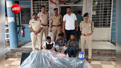 चोरी के बाद सीनाजोरी! आरोपी खुद शिकायत लेकर पहुंचा थाने, पुलिस ने तीन आरोपियों का निकाला जुलूस