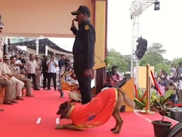 Video: Sniffer Dog Rocky Welcomes Vijay With Flowers At Chennai Event