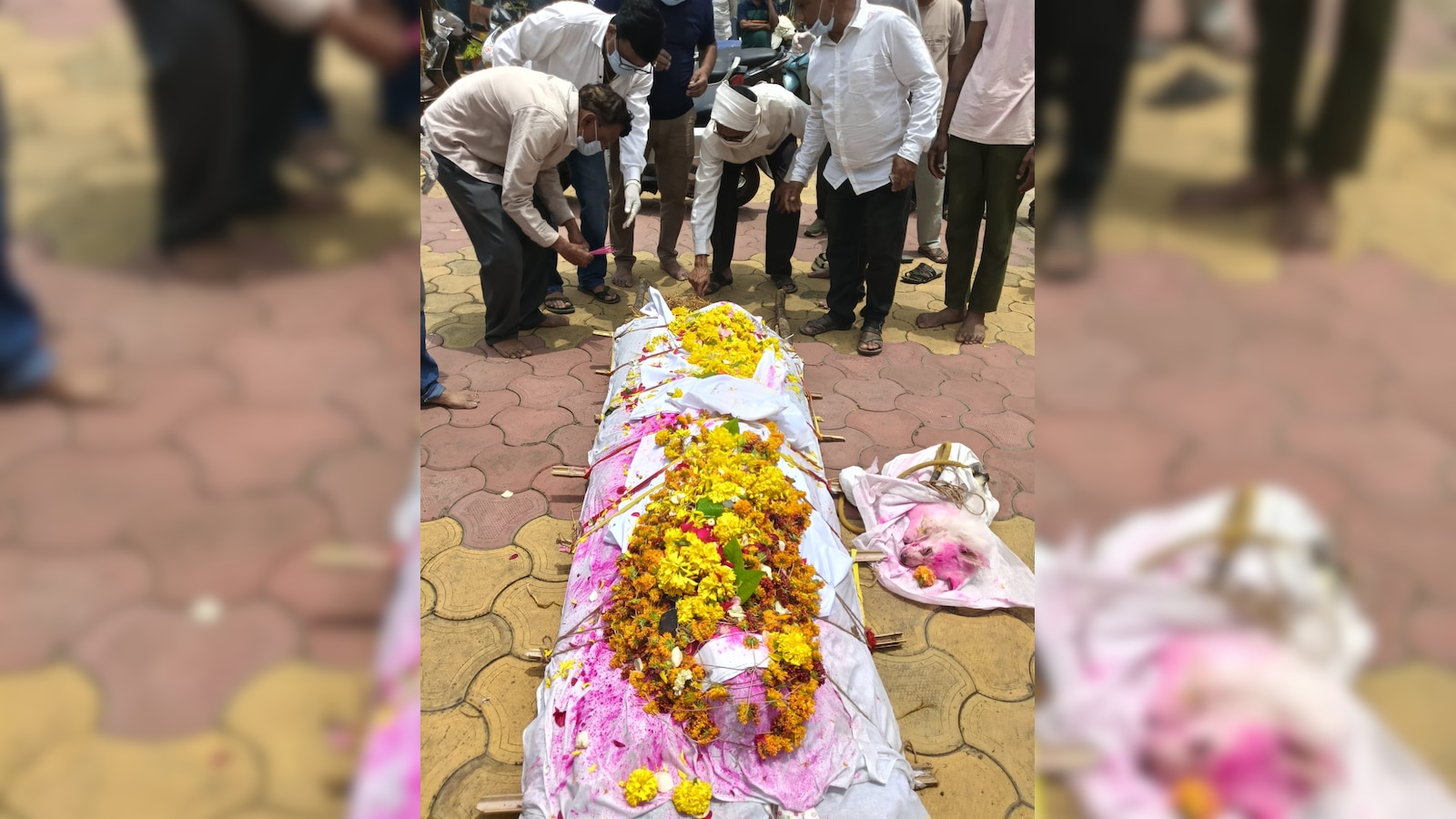 Until The Last Journey: Betul Man’s Loyal Dog Dies Beside His Bier
