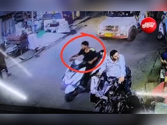 भोपाल में पुलिस के सामने हो गई चोरी! चेकिंग के दौरान दूसरे की स्कूटर की चाबी ले गया चोर, सबके सामने हुआ फरार