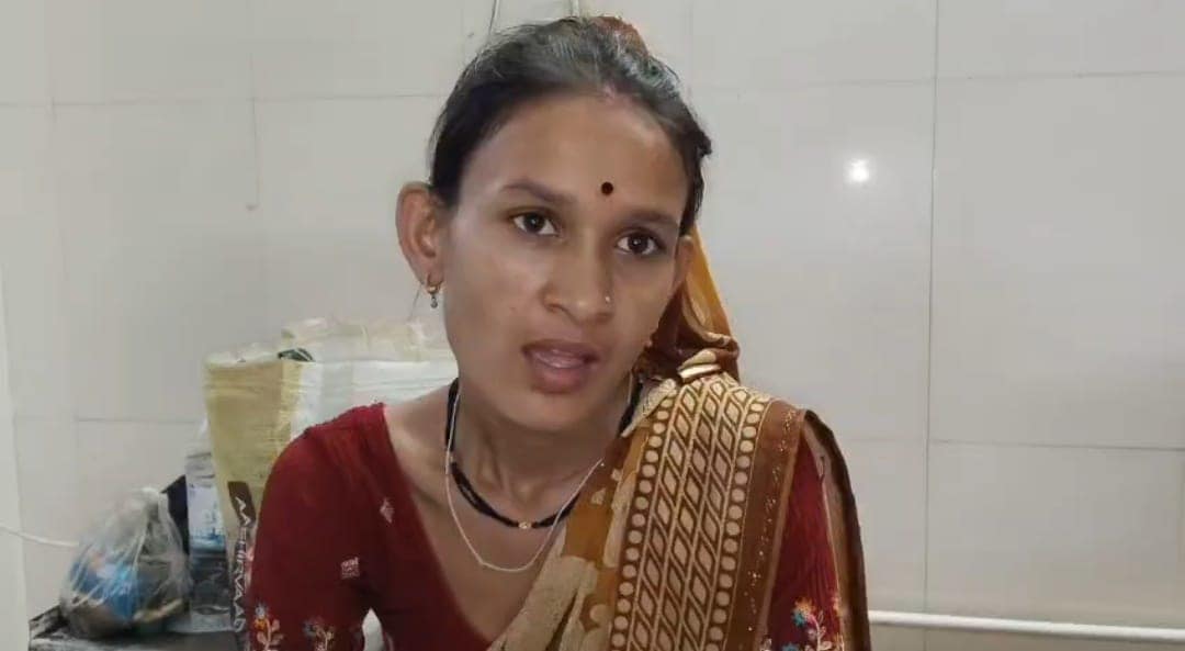 Brave Mother: बच्चे को बचाने वाली बहादुर मां Brave Mother: बच्चे को बचाने वाली बहादुर मां