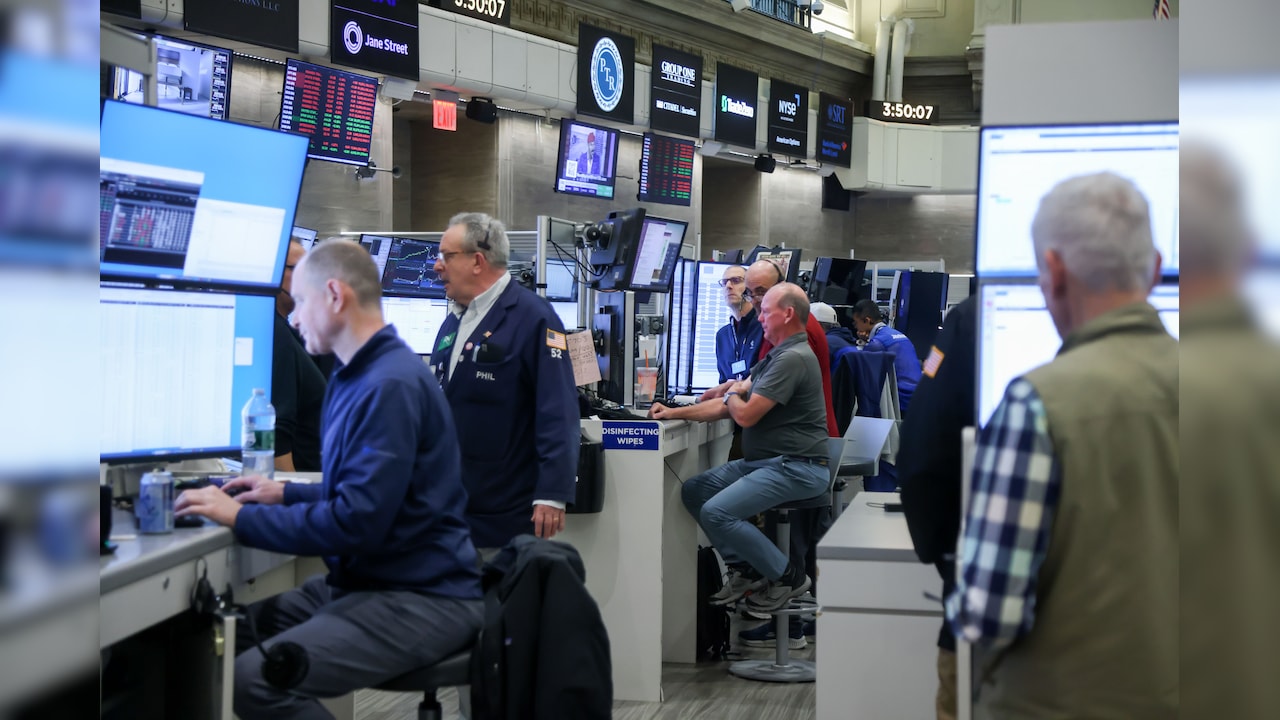 Wall Street Highlights: Nasdaq 100 Enters Correction, S&P 500 Falls After Fed Decision