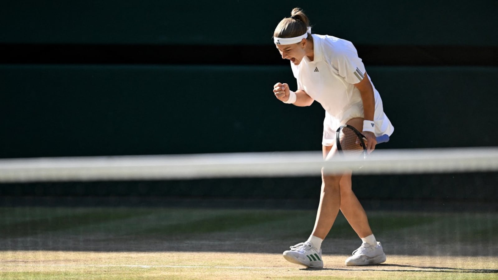 Wimbledon 2026 Womens Singles Final Live Updates: Linda Noskova Breaks Karolina Muchova Early In Deciding Set