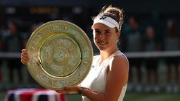 How A Bathroom Break Trophy Sighting Inspired Linda Noskova's Wimbledon Glory