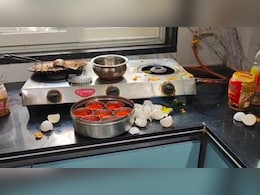 घर में घुसे चोर, क&zwj;िचन में बनाया आमलेट, ड्रॉइंग रूम में आराम से खाया फ&zwj;िर गहने और नकदी लेकर चले गए&nbsp;