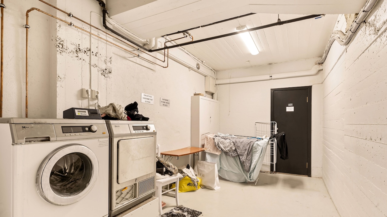 Detergent Marks On Clothes? These Loading Mistakes Could Be The Reason Detergent Marks On Clothes? These Loading Mistakes Could Be The Reason