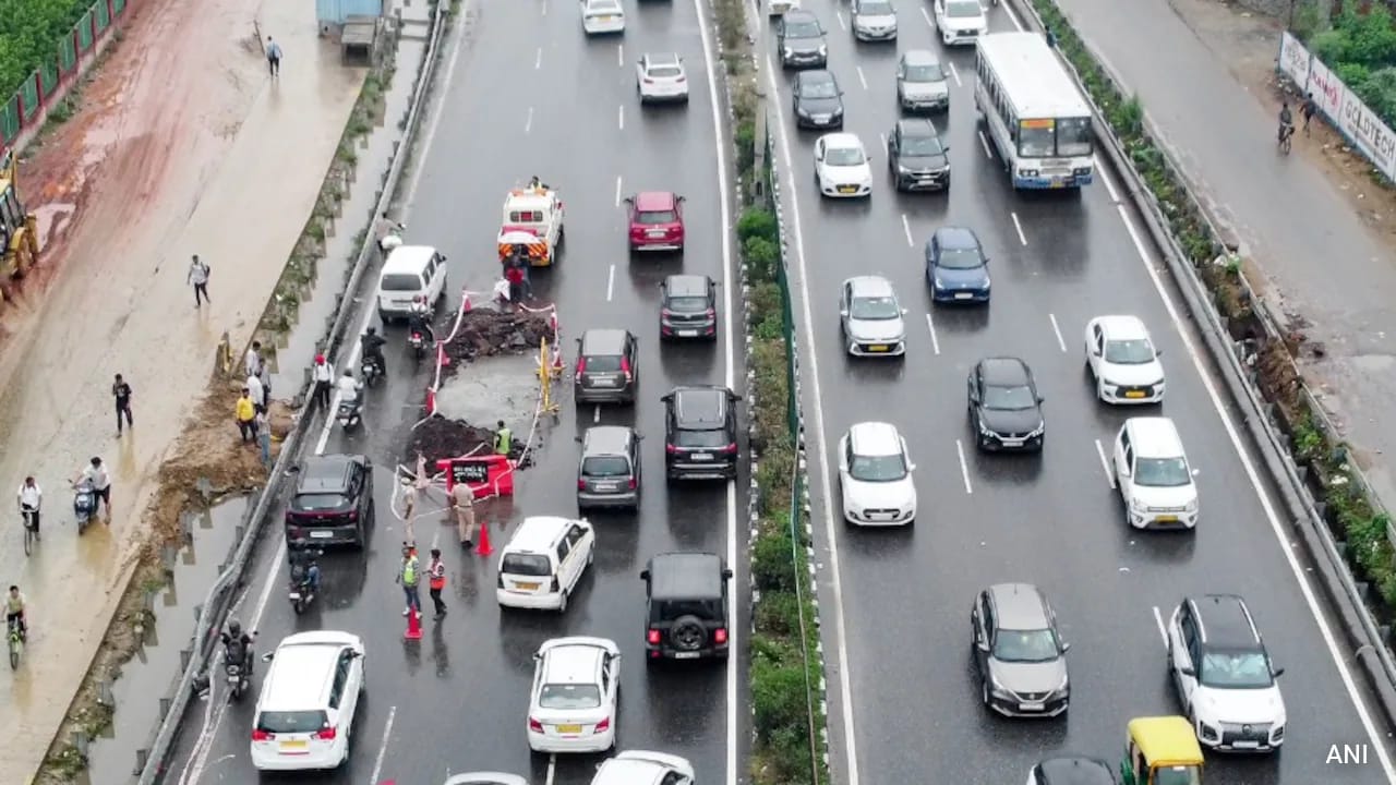The Paradox Of Millennium City: Gurugram Waterlogged And Gridlocked