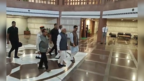 मॉनसून सत्र का दूसरा दिन LIVE:  मॉनसून सेशन से पहले एनडीए की मंगल मिलन बैठक, पीएम मोदी करेंगे संबोधित