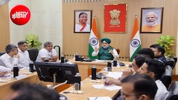 MCD दिल्ली में लागू करेगा इंदौर का स्वच्छता मॉडल; फिर बढ़ सकते हैं कूड़े के पहाड़, LG ने जताई चिंता