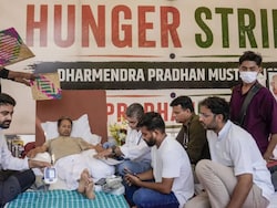 Hunger Strike Enters Day 19, Sonam Wangchuk Says "What Message Will Go?"