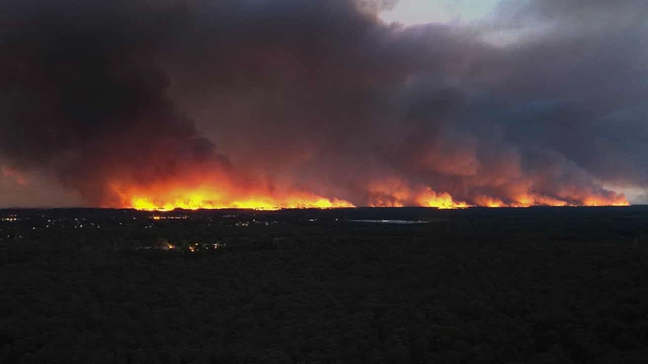 50,000 Flee As Wildfires Ravage France, Spain
