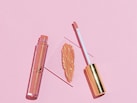 Dry Lips से हैं परेशान? 1000 रुपये के अंदर खरीदें ये Top Lip Tint Oils, असर देख हो जाएंगे हैरान