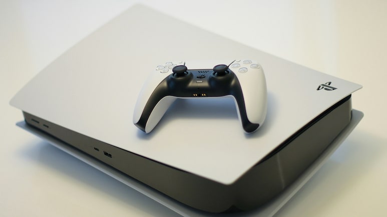 PS5 खरीदना हुआ सपना!&nbsp;Sony ने भारत में अचानक बढ़ाए दाम, जानिए अब गेमर्स की कितनी होगी जेब&nbsp;ढीली