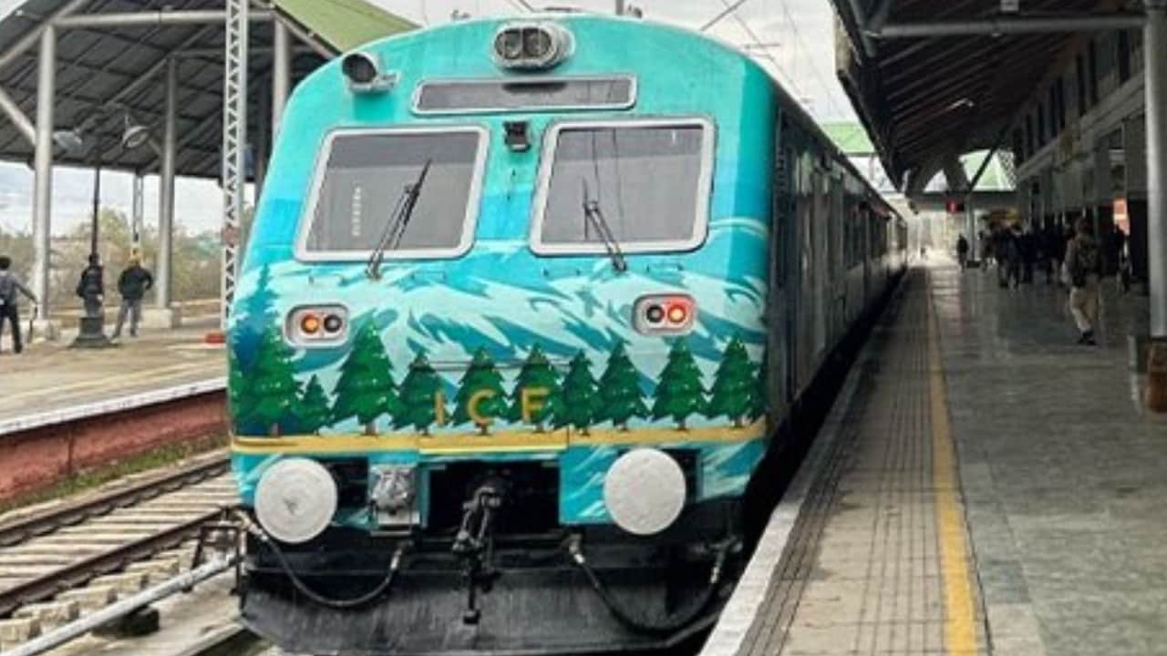 रेलवे ने 216 स्पेशल ट्रेनों की बढ़ाई अवधि, जानिए नई तारीखें, रूट और बुकिंग की जानकारी
