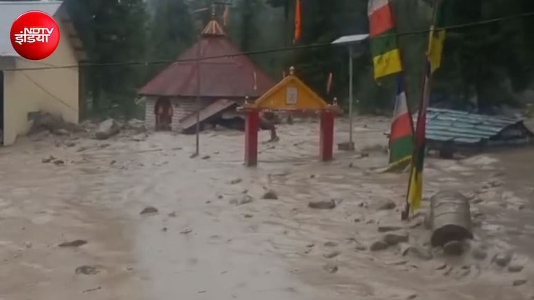 हिमाचल के किन्नौर में फ्लैश फ्लड का कहर, सांगला-छितकुल सड़क बंद; ITBP कैंप में भरा मलबा, VIDEO