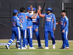 India vs Zimbabwe LIVE Score, 3rd T20I: जिम्बाब्वे का हाल बेहाल, 10 ओवरों में ही जीत की पटरी से उतर गई टीम