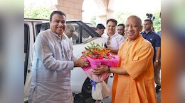 गोरखपुर, आगरा-मथुरा से बरेली, नोएडा तक तोहफा, यूपी में सवा लाख करोड़ के 8 बड़े एक्सप्रेसवे को मिलेगी रफ्तार, गडकरी-योगी का ऐलान