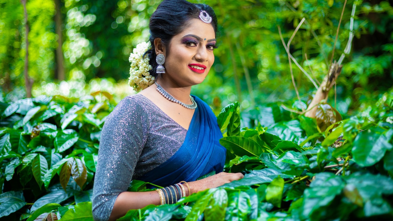 How To Choose Blouse Colours For Multi-Tone Dyed Sarees