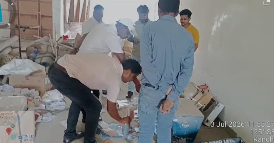 रांची डाकिया के घर से बरामद दस्तावेज. रांची डाकिया के घर से बरामद दस्तावेज.