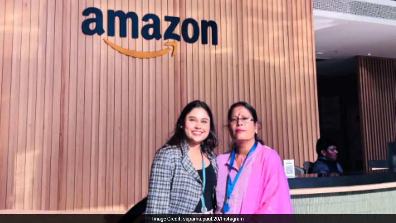 "This Dream Was Never Mine Alone": Woman's Emotional Post About Mother's First Amazon Office Visit Goes Viral
