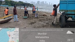 BMC Clean Up Drive: सावधान! समुद्रात कचरा टाकणाऱ्यांसाठी महापालिकेचा हा मोठा इशारा, या मोहिमेमुळे मुंबईकर अवाक