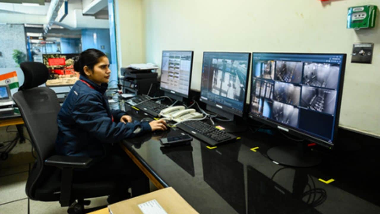 बिहार के हर सरकारी अस्पताल में लगेंगे CCTV, मशीनें खराब मिलीं तो होगी कार्रवाई, हाईवे पर भी तुरंत मिलेगी मेडिकल मदद