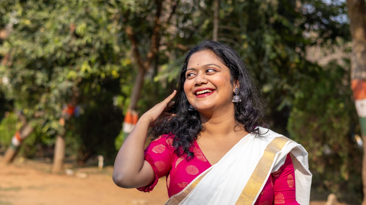 How To Choose Blouse Colours For Multi-Tone Dyed Sarees