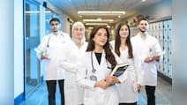 AIIMS दिल्ली के बाद NEET टॉपर्स की पहली पसंद हैं ये पांच कॉलेज, देख लीजिए नाम