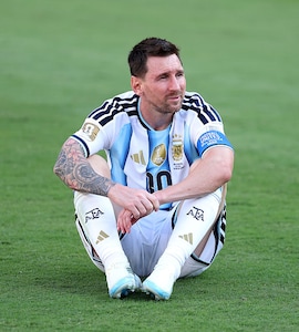 Lionel Messis Argentina Retirement Confirmed? Teammate Drops Massive Hint: "Decision Made"