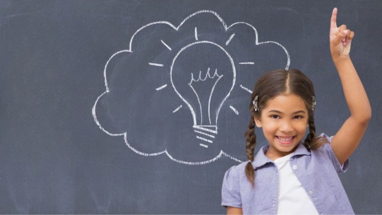 ये 5 साइन दिखें, तो समझ जाएं Genius है आपका बच्चा, Child Psychologist ने बताया कब नहीं करनी चाहिए रोक-टोक