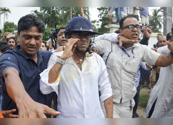 Opinion | Mamata Banerjee's Bitter Loss And The Great Bengal 'Eggsplosion'