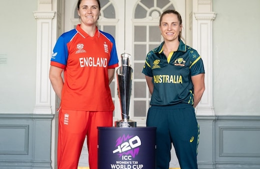England vs Australia LIVE Score:  फाइनल में इंग्लैंड कर रहा पहले बल्लेबाजी, क्लिक कर जानें ताजा हाल