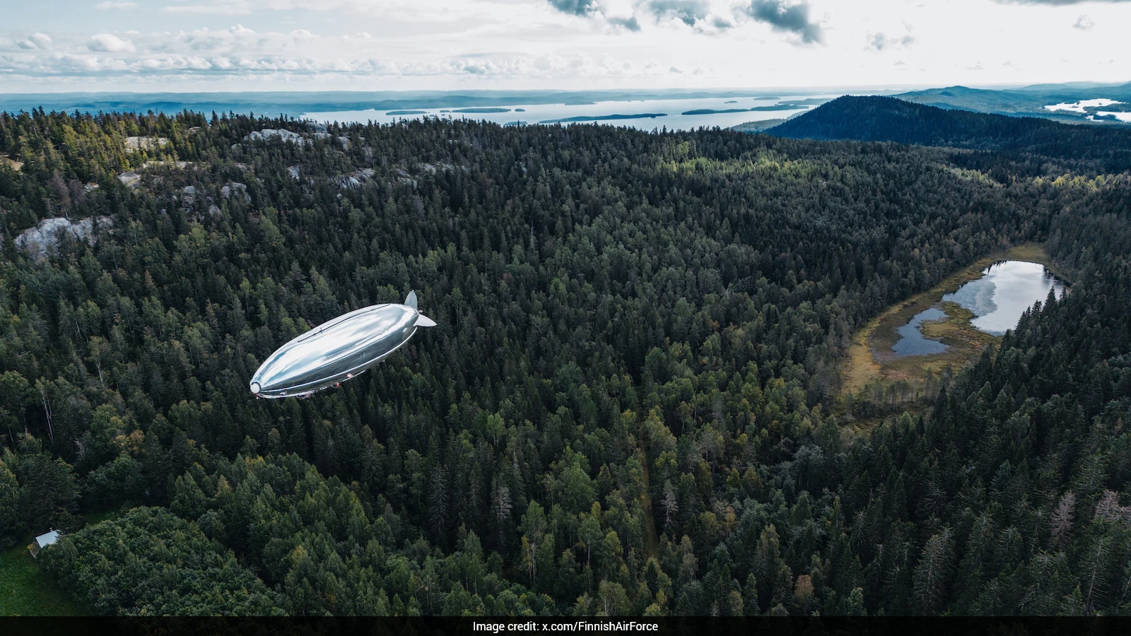 These High-Tech Futuristic Airships Are Helping Europe Keep An Eye On Russia