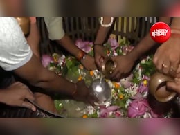 सावन के पहले दिन देशभर के शिव मंदिरों में उमड़ी भक्तों की भीड़; अयोध्या से हरिद्वार तक गूंजे भोलेनाथ के जयकारे