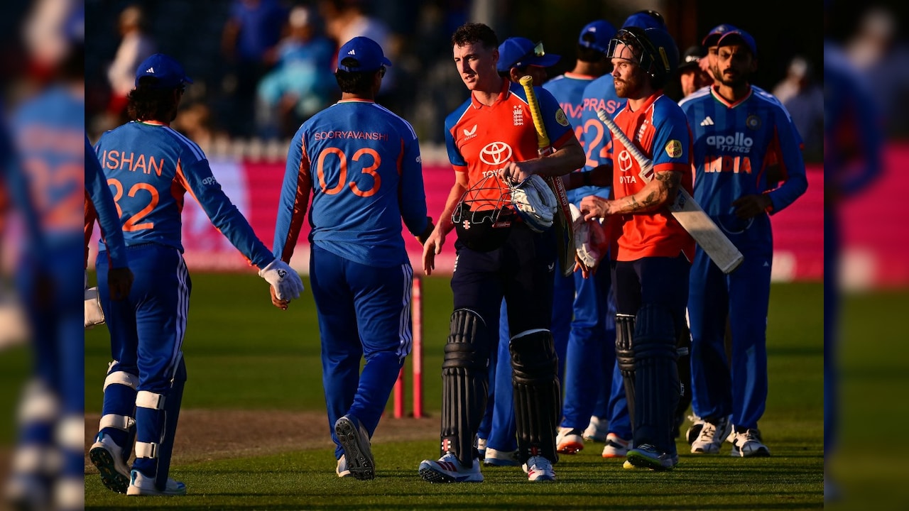 IND vs ENG: इंग्लैंड ने किया टी20 सीरीज पर कब्जा, पहली बार भारत के खिलाफ किया ऐसा कमाल